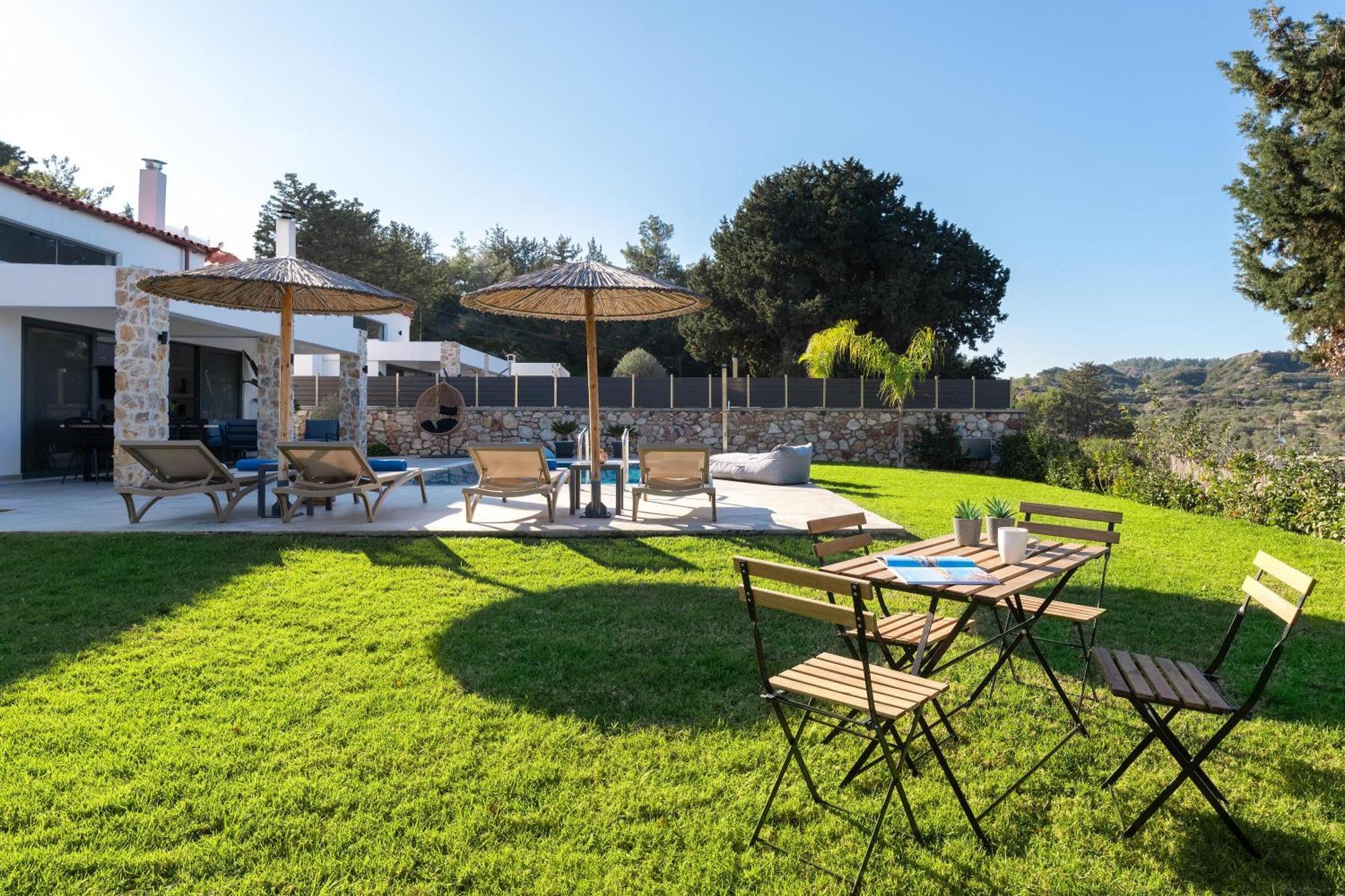 Aiora Luxury Villas Afantou Exteriör bild